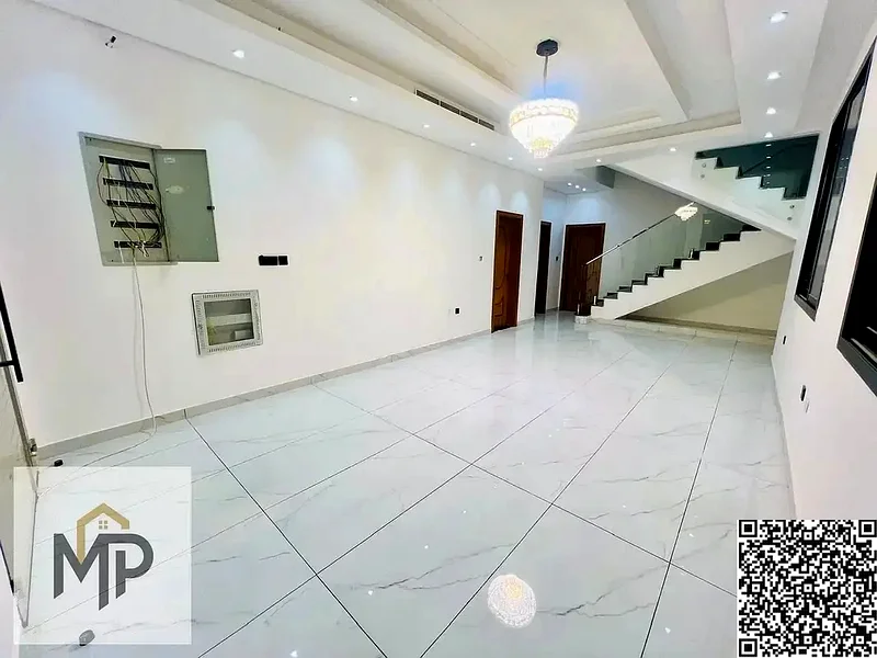 فرصة ذهبية لامتلاك الفيلا التي تحلم بها في الحيلو 2، مباشرة على الشارع الرئيسي، بسعر يشمل رسوم التسجيل، جذابة63896405728258114