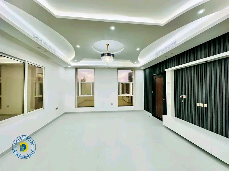 فيلا حديثة للبيع في الهيلو 2. السعر يشمل رسوم التسجيل وتكييف الهواء.63895953803267112