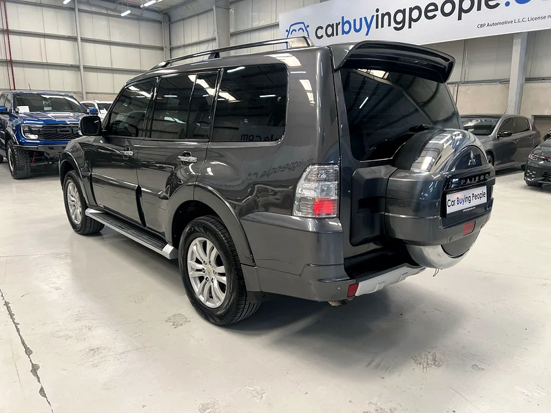 MITSUBISHI PAJERO GLS 3.8 | 4x4 | GCC SPECS | EXCELLENT CONDITION63489132489091114