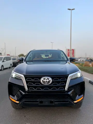 Toyota Fortuner EXR, миниатюра 3