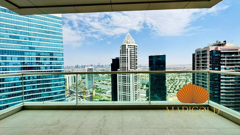 تراس كبير | مطبخ مغلق | إطلالات بانورامية بزاوية 360 درجة63749431197313114
