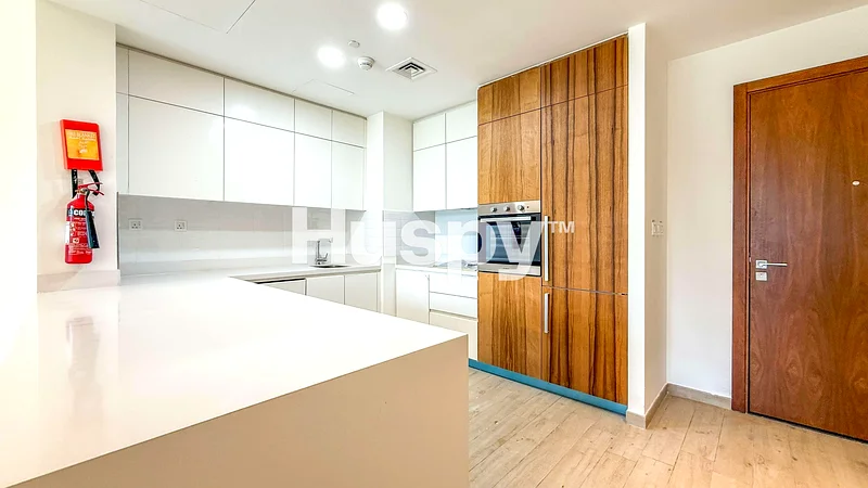 Vacant | Pool View | Fitted Kitchen64016044166403114