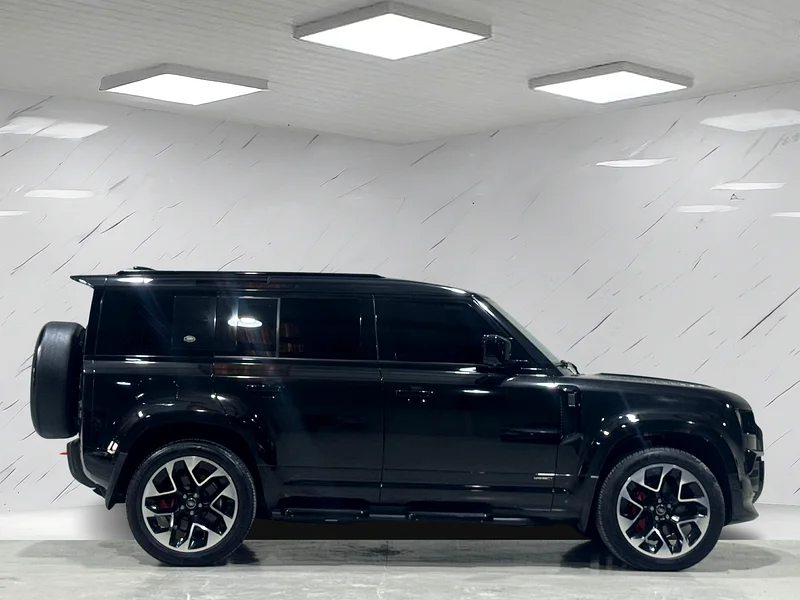 DEFENDER X -- CHELSEA TRUCK CO. -- KAHN DESIGN -- AL TAYER WARRANTY/SERVICE -- P40063488939064065113