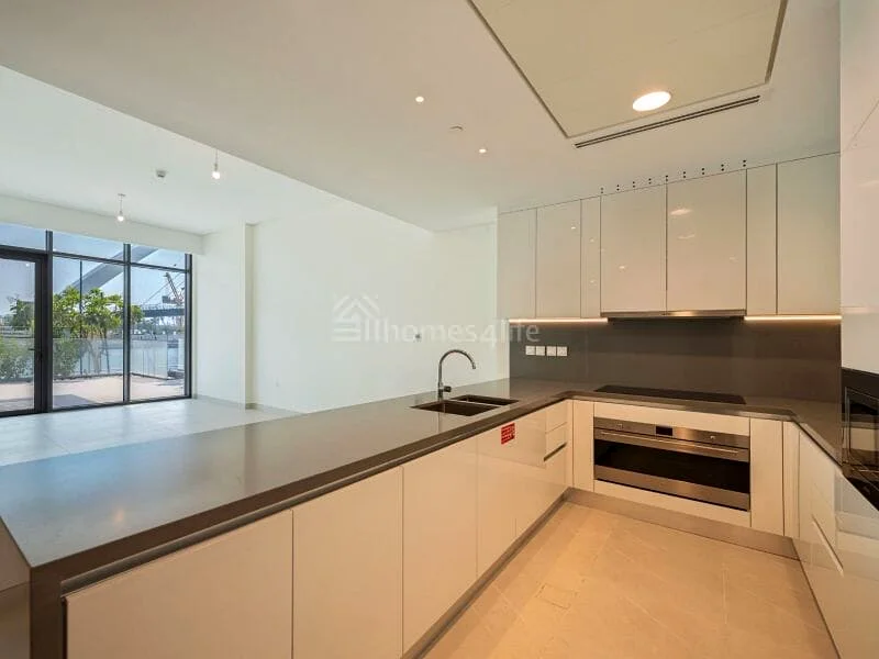Direct Canal access | Brand new | Vacant! |63949509069825112