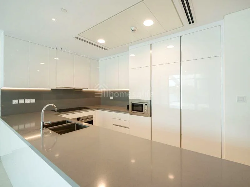 Direct Canal access | Brand new | Vacant! |63949509069825114