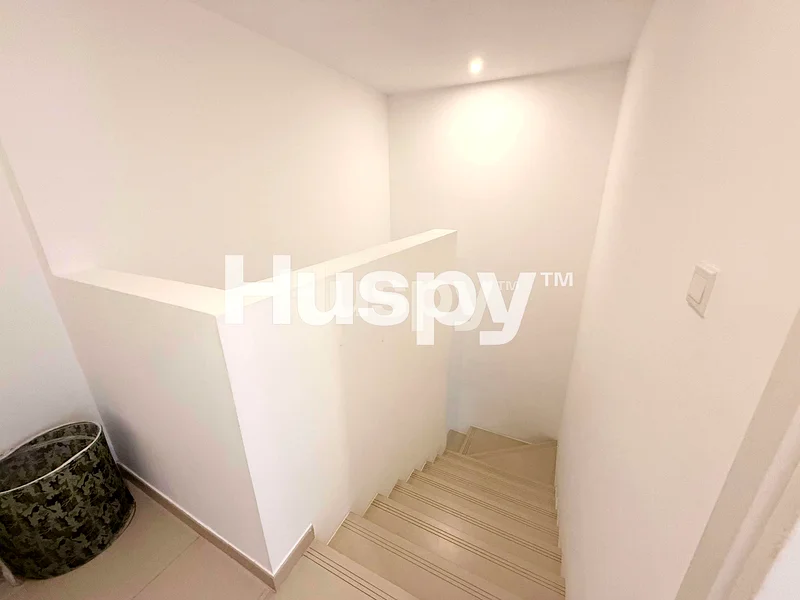 Duplex | Top Floor | View Today63951421605378114