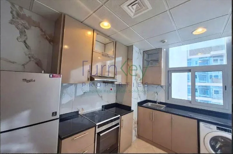 شقة فاخرة من غرفة نوم واحدة | طابق عالي | مفروشة بالكامل"63774025225091114