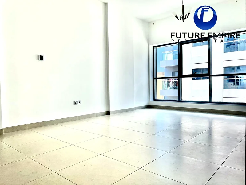 شقة فاخرة 3 غرف نوم + خادمة | جديدة بالكامل | مطبخ مجهز63768441063043110