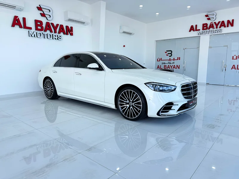 Mercedes S580 white/red, full option, 360-degree cameras, head-up display, large display, Gulf model, 202363412127046657112