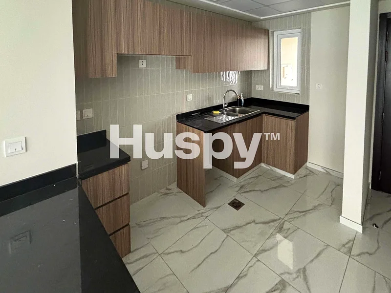 Middle Unit | Open Plan | Back To Back64005838519554113