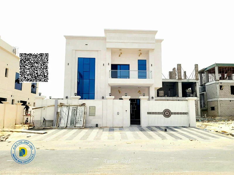 For sale, a 6-room villa with a roof, reg fees, electricity and water, AC in Al-Helio 2 , super deluxe finishing, freehold and bank financing63895953705602110