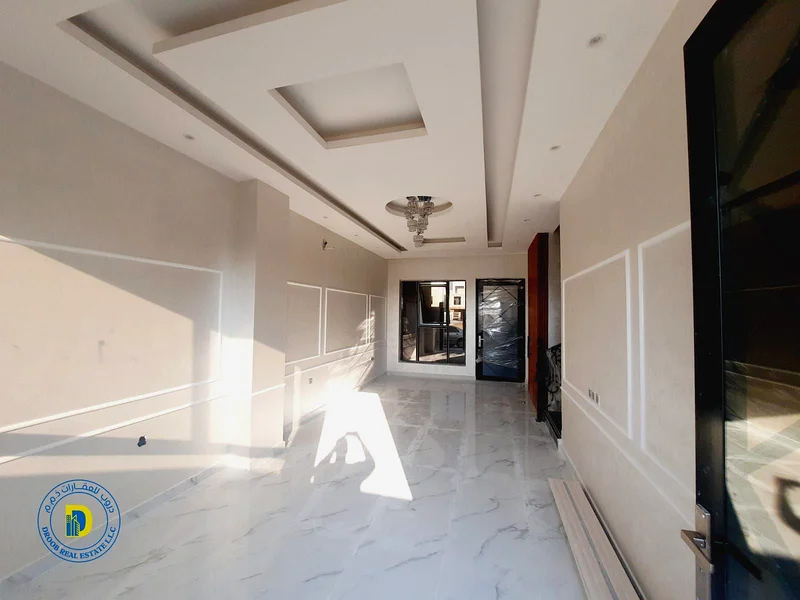 For sale in Al Helio 2, a 4-room villa with a roof. The price includes registration fees, no down payment, 100% bank financing.63895010083201113