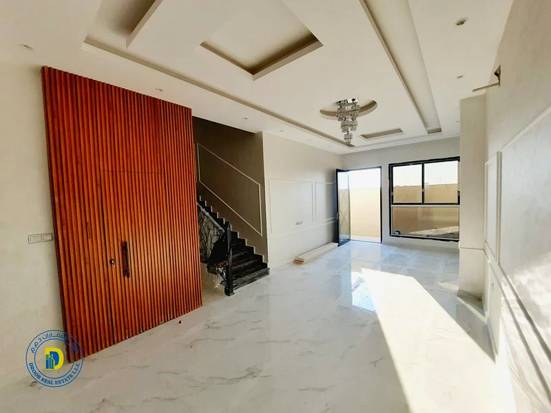 For sale in Al Helio 2, a 4-room villa with a roof. The price includes registration fees, no down payment, 100% bank financing.63895010083201114