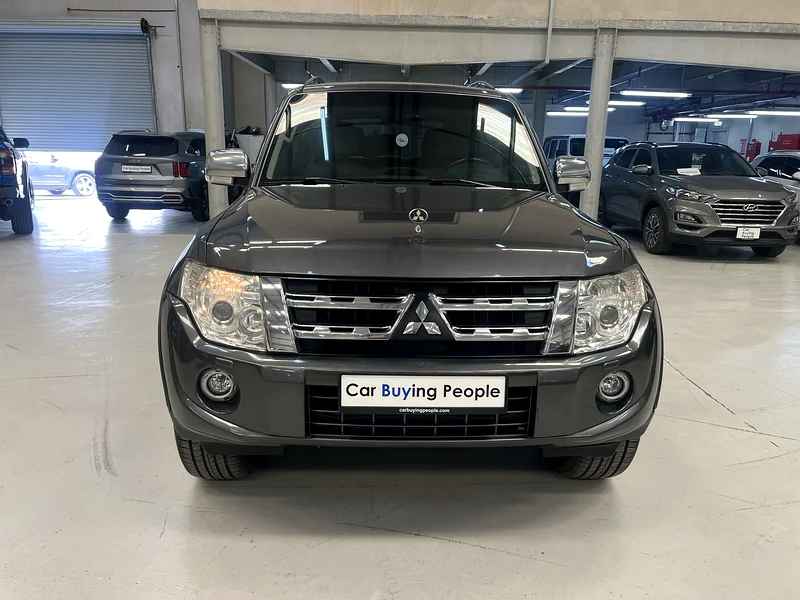 MITSUBISHI PAJERO GLS 3.8 | 4x4 | GCC SPECS | EXCELLENT CONDITION63489132489091111