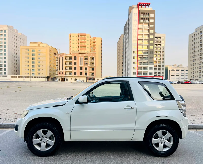 SUZUKI GRAND VITARA 2016 MODEL WHITE GCC SPECS REF.005763490757313667112