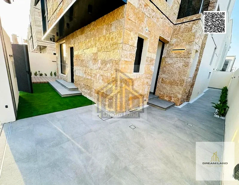The luxury excellence area , including registration and ownership fees, a large area, and no services charge fess .63880618939521111