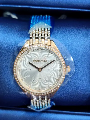 Swarovski Swiss Made, Full pavé, Crystal bracelet, Rose gold tone, Rose gold-tone finish
