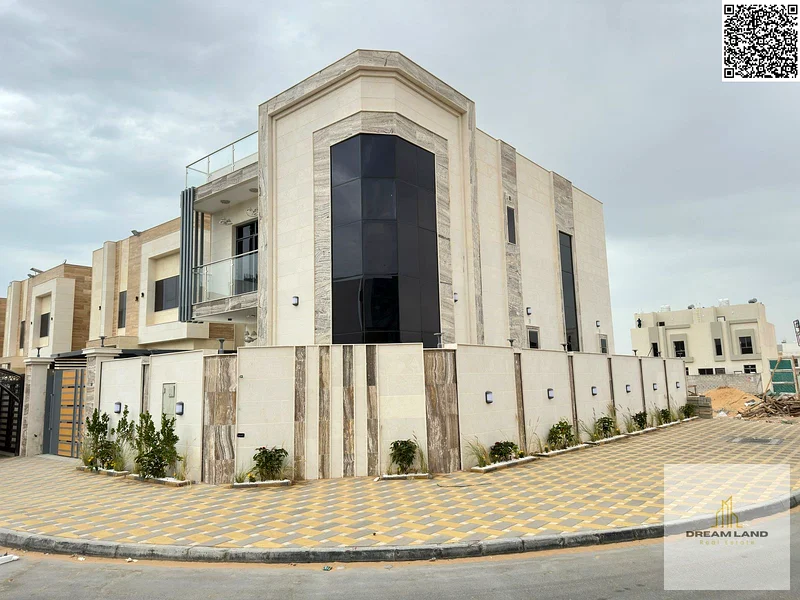 Corner villa, including registration fees, stone facing, two floors and a roof, with the possibility of easy bank financing. Freehold for all national63894883848579110