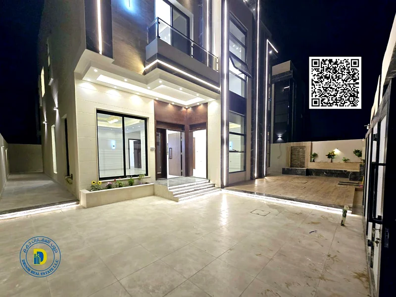 فيلا فاخرة بمساحة كبيرة في منطقة الهيلو 2. السعر يشمل رسوم التسجيل ورسوم الملكية.63895953785346110