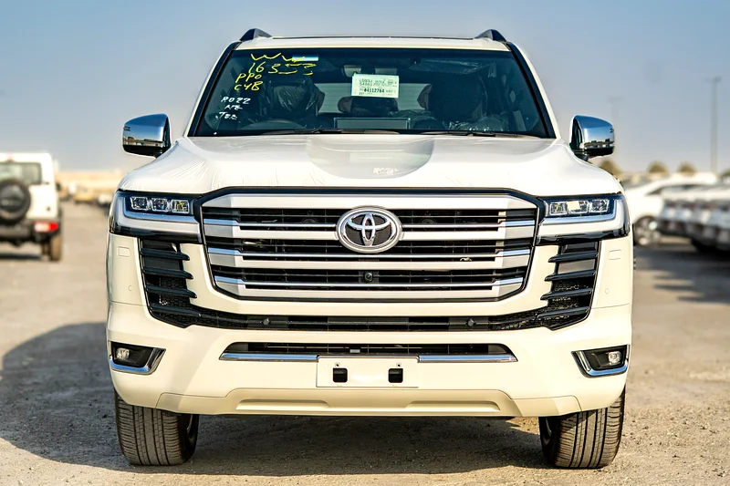 Toyota Landcruiser VXR 3.3L 2025 White Right Hand Diesel EU (Export Only)63484694225921111