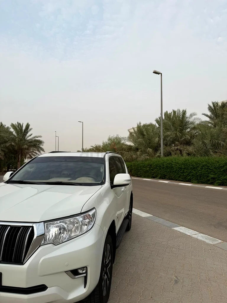 Toyota Prado 2023 – Pearl White – GCC Specs – Excellent Condition63484663268354114
