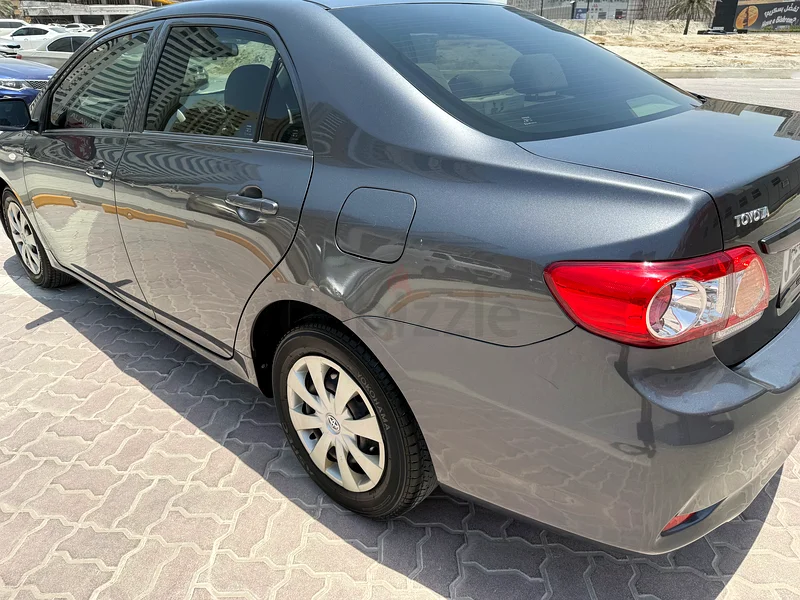 Weekend offer.. urgent sale toyota corolla 2013 1.6 - low milage63412536240002111