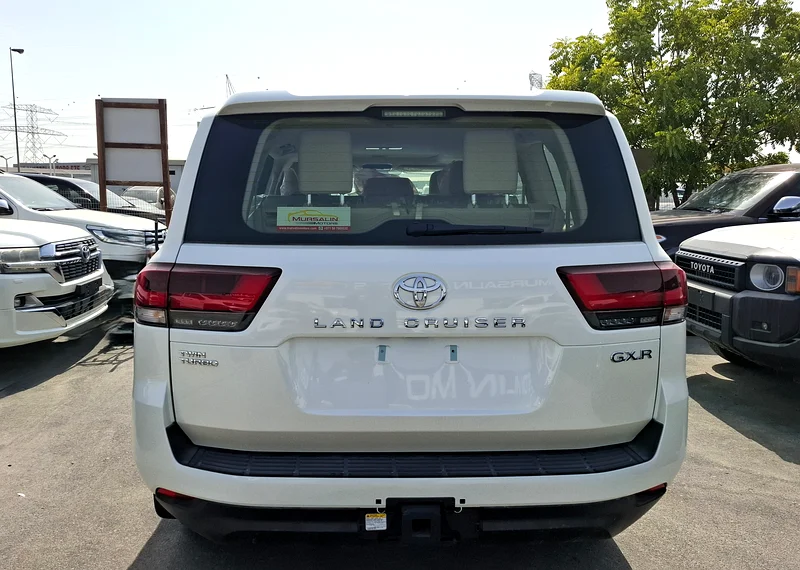 Toyota Landcruiser GXR 3.5L 2025 White Petrol GCC (Export Only)63484694219523113