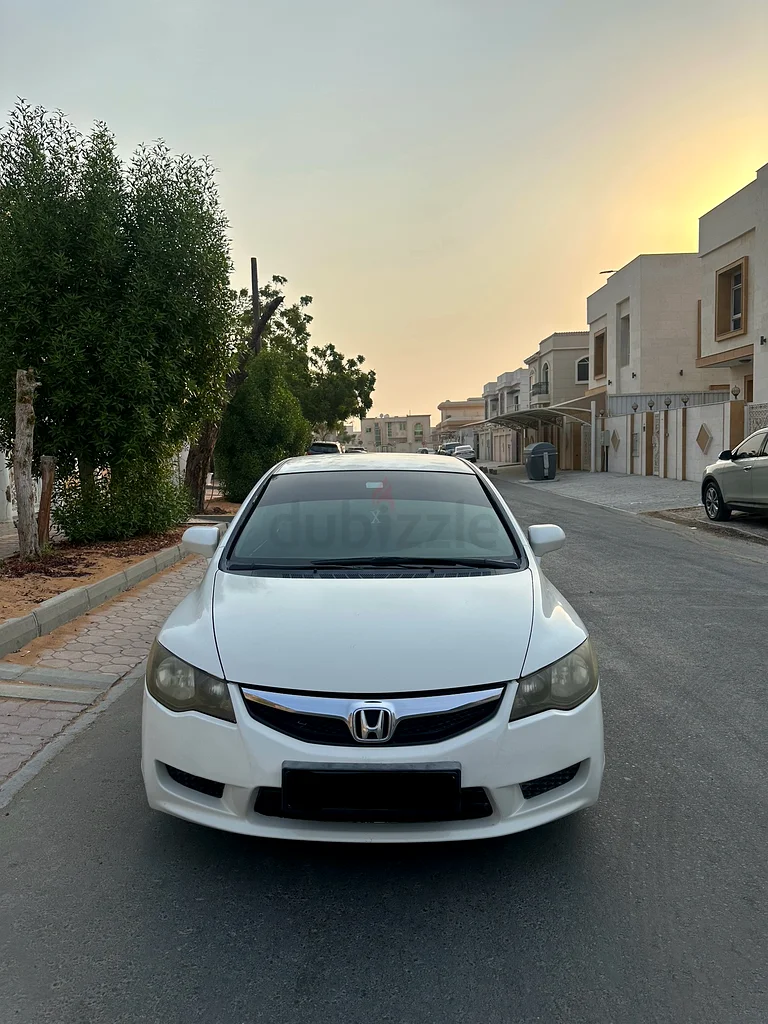 هوندا سيفيك محفوظة جيدًا للبيع63612064765569110
