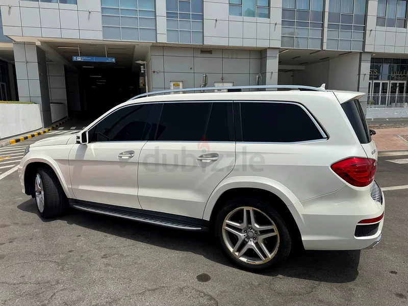 Your Mercedes-Benz GL500 – in excellent condition.
This is the Luxury Line variant, AMG kit63488176568962114