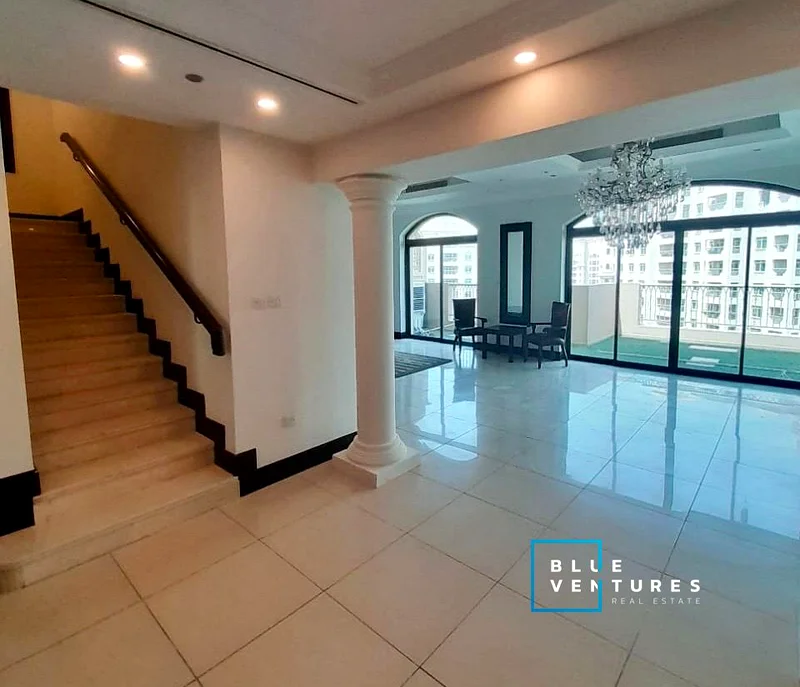 جاهز للانتقال | بنتهاوس | 3 غرف نوم + خادمة63752758940035112