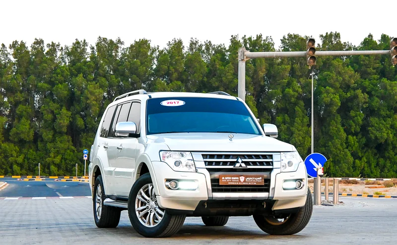 MITSUBISHI PAJERO 2017 GLS _ 3.8 V6 _ GCC IN EXCELLENT CONDITION63482188350594113