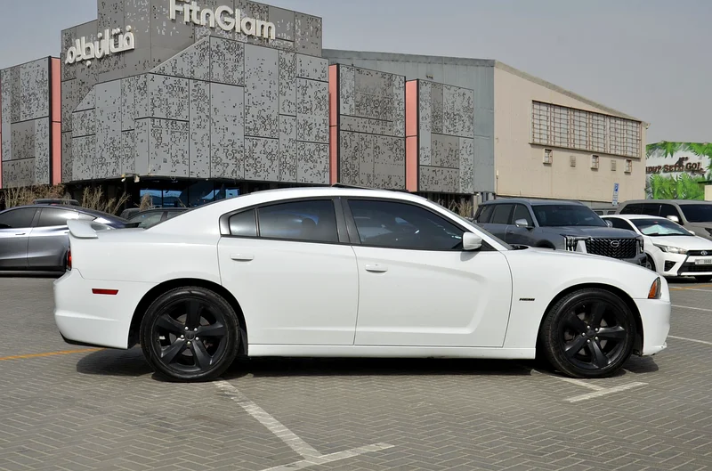 Dodge Charger R/T V8 Hemi 2014 Full Option63177936633985113