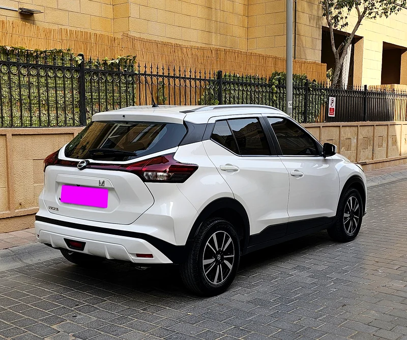 NISSAN KICKS 1.6 SV #2021 GCC # Well-maintained car for sale.63484188767362113