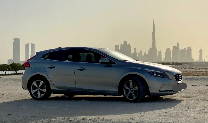 Volvo V40 T5  2014  GCC Specs  Excellent Condition63491240977025112