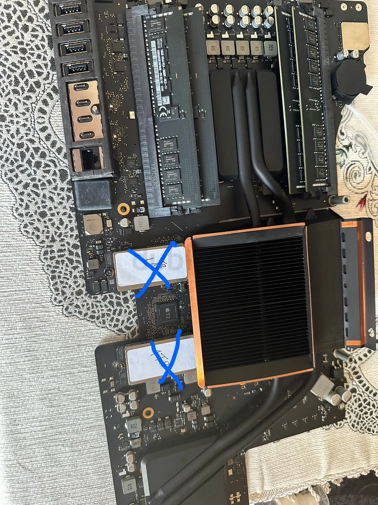 Apple iMac Pro Xeon cpu 27 Logic Board A1862 8-Core Xeon - Main Image
