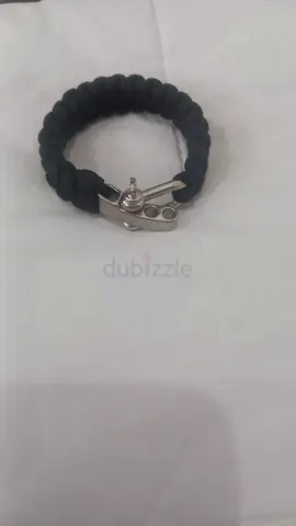 Durable Paracord Survival Bracelet - Perfect for Adventure Lovers!