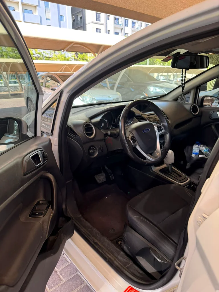 Ford Fiesta fuel efficient63488841672321114