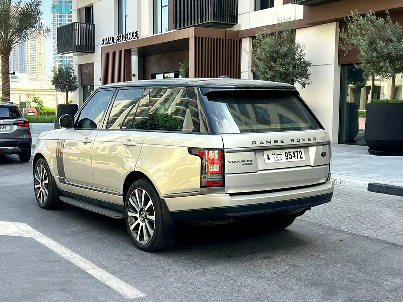 Range Rover63482779644034111