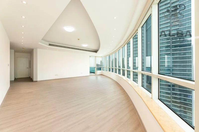 Stylish APT | Spacious | Prime Location63773631273601111