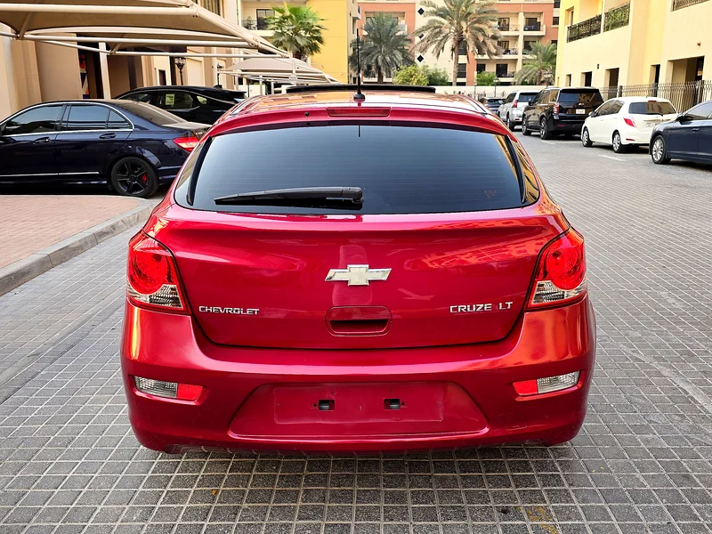 Chevrolet Cruze 2014 Red | 1.8L - 4 Cylinder | Push Start | Sunroof | Huge Trunk Space | GCC Spec63489294338561114