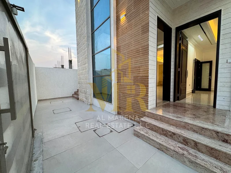 🏡 For Sale – Luxury Corner Villa in Al Helio – Ajman | 5 Master Bedrooms | Majlis & Two Living Rooms | 3 Modern Kitchens | Two Floors + Roof Terrace63896068384129112