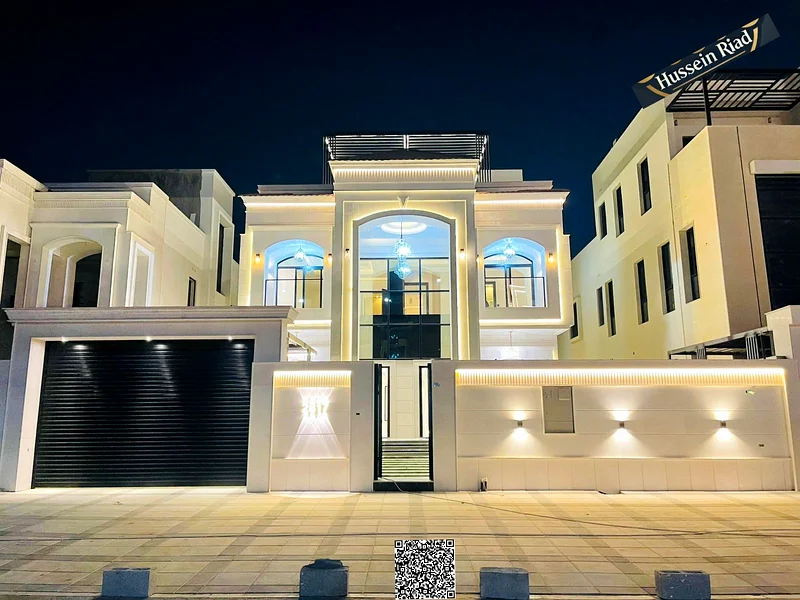The most luxurious villas for sale with a classic design, a large garden, a roof, 5 master rooms, no service fees, and free ownership for all national63880389120515111