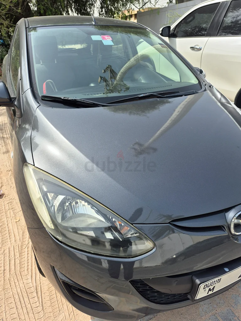 مازدا 2 باللون الرمادي للبيع الفوري63490239193603114