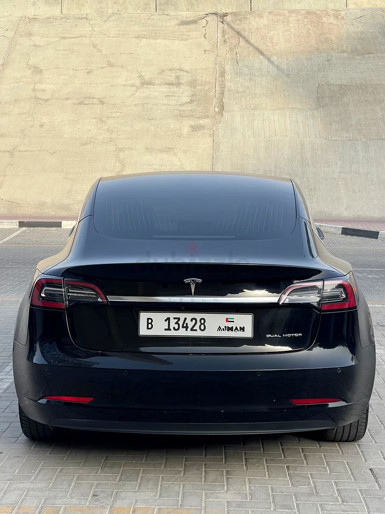 Tesla Model 3 - 2019 | Long Range | Dual Motor | AWD63490567220609112