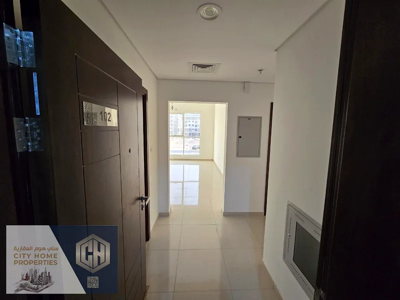 🏡 شقة من الدرجة الأولى للإيجار في الجرف 3، عجمان | فاخرة وبنهايات عالية الجودة 🔑 غرفتي نوم، صالة واسعة، 3 حمامات، واحدة من63713137473410113