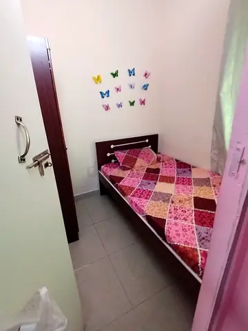 Partition room VIP Available for Rent in Lulu Bus Stop, Bustan day 800 including All couple, Single