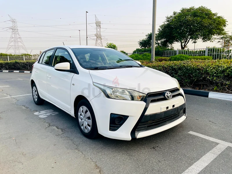 Toyota Yaris 2016 GCC with 193,000 km.63488078998658113