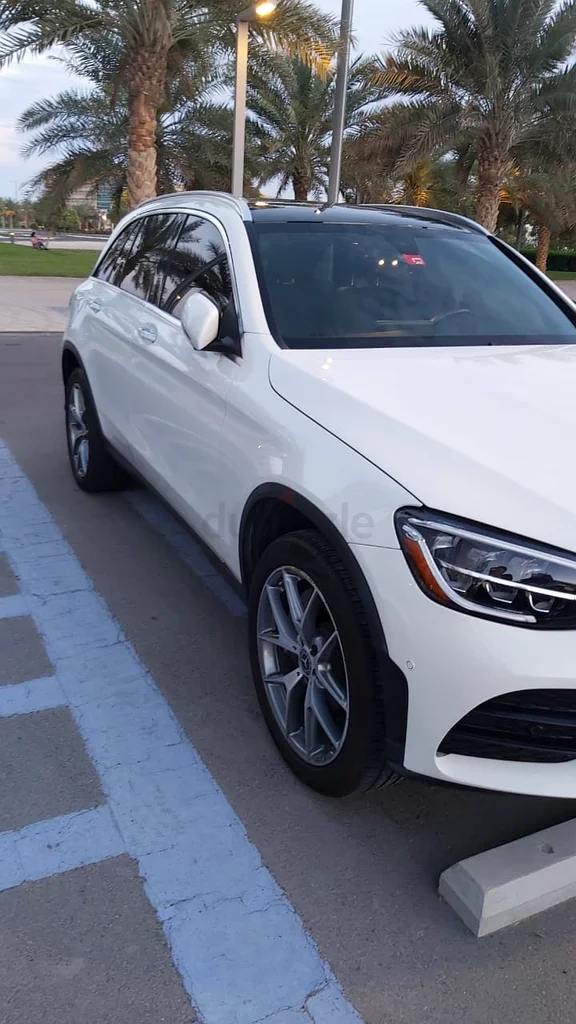 Mercedes-Benz GLC300 AMG 2.0L | Full Option63488246015745111