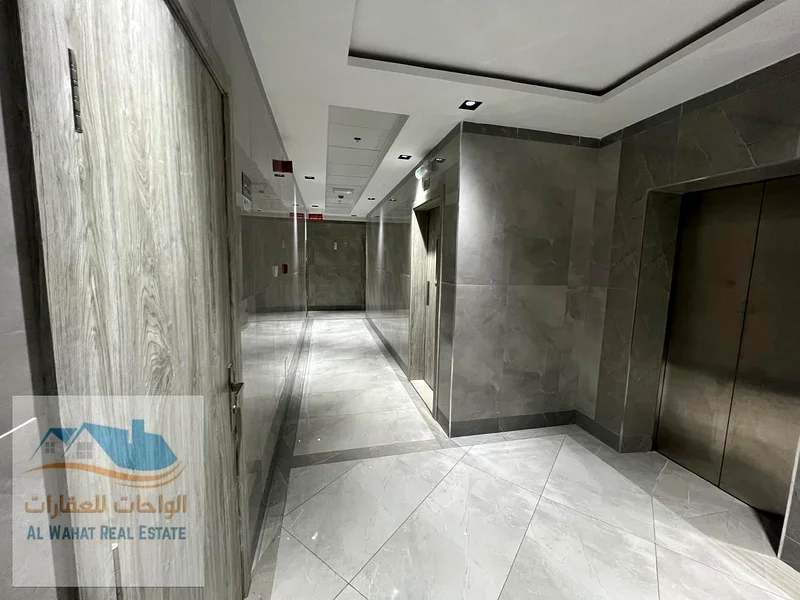 🏠 شقة للايجار السنوي للسكان الأوائل - غرفة نوم واحدة وصالة 📍 عجمان - الجرف 3 | على شارع رئيسي ✨ المواصفات: غرفة نوم واحدة وصالة63714352473987112