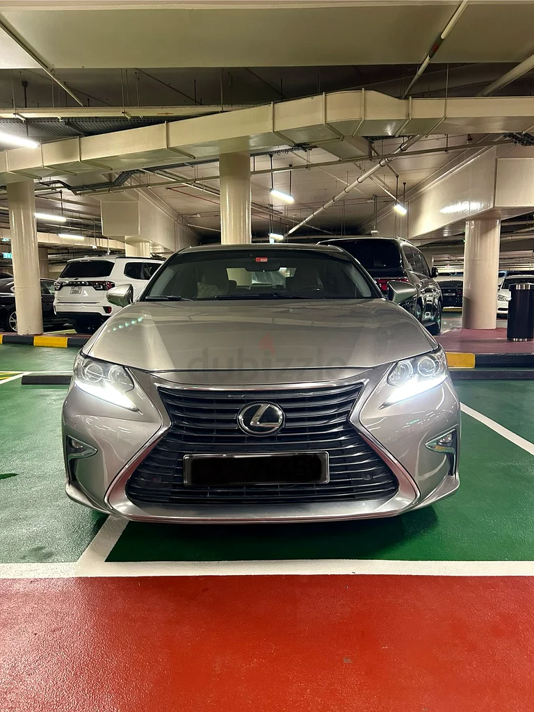 لكزس ES 350 من عام 2016 - المواصفات الأمريكية - مركبة عائلية مستعملة63489551192449110